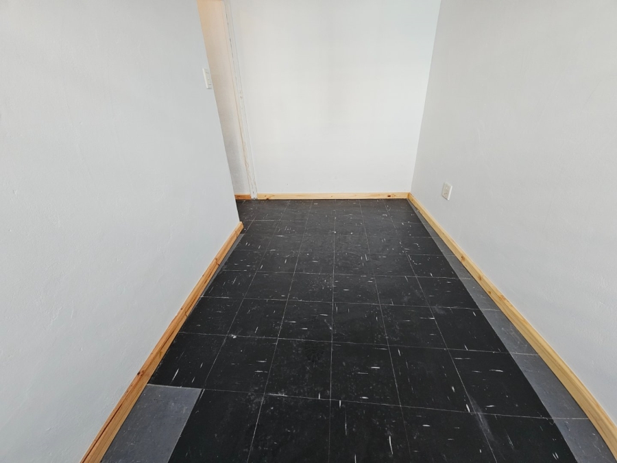 To Let 1 Bedroom Property for Rent in Westgate Western Cape